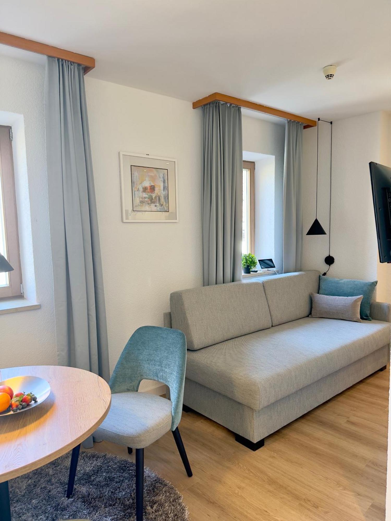 גונצנהאוזן Living & Serviced Apartments By Blauer Wolf מראה חיצוני תמונה