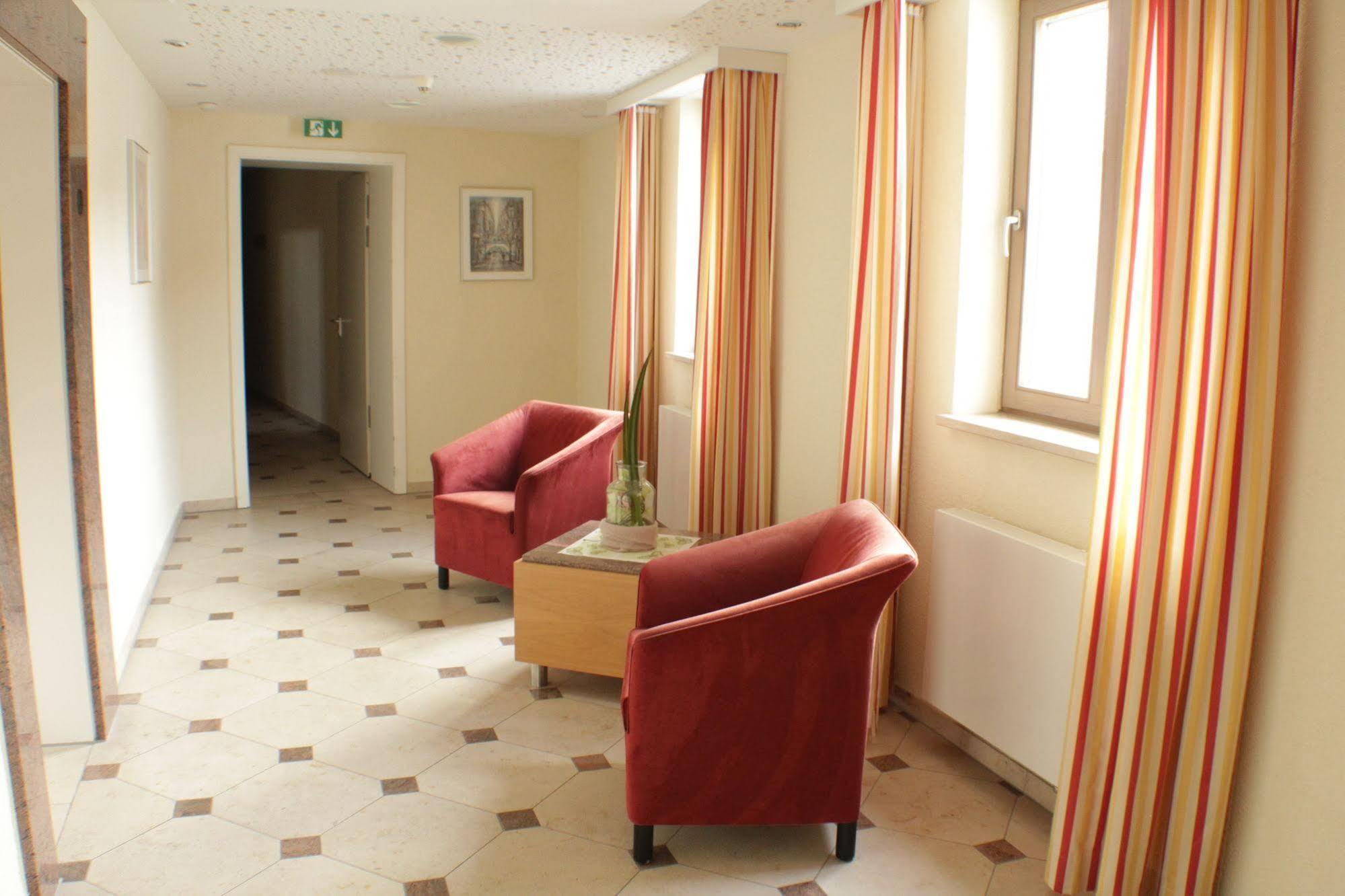 גונצנהאוזן Living & Serviced Apartments By Blauer Wolf מראה חיצוני תמונה